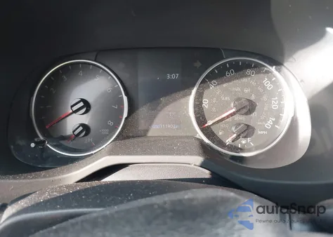 2019 Toyota Rav4 Xle z USA, uszkodzony, nr VIN JTMP1RFV3KD040801